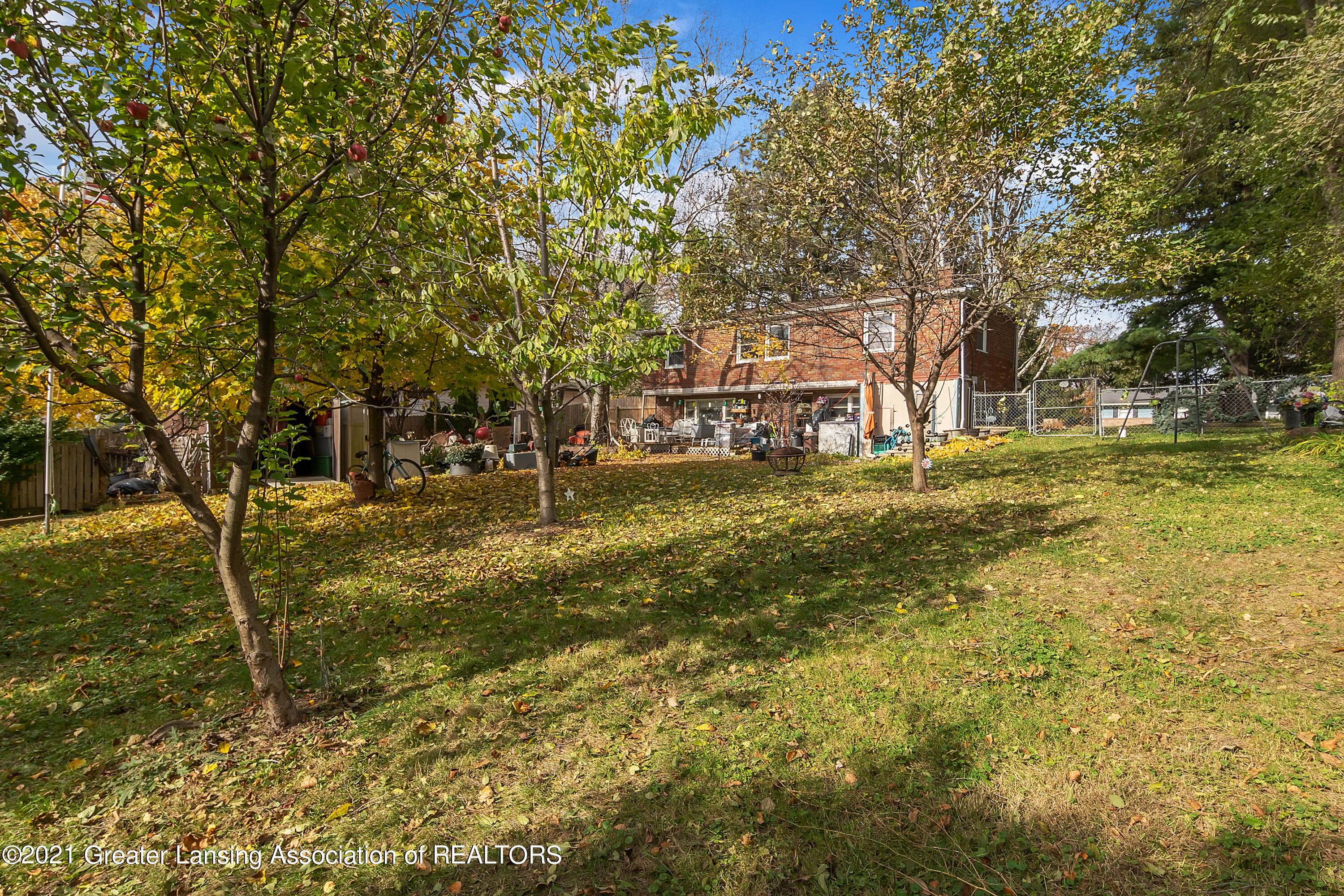 7154 Coleman Road East Lansing, MI 48823 - Photo 24 of 24 Backyard