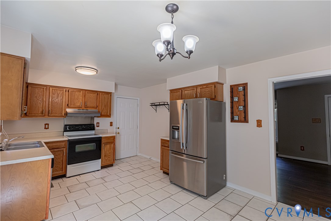 6325 Oldbern Road Chesterfield, VA 23832 - Photo 14 of 43