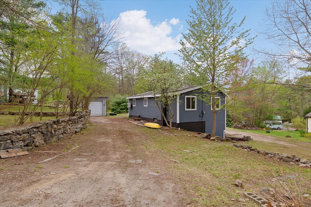 31 Camp Road Orange, MA 01364 - Photo 4 of 32
