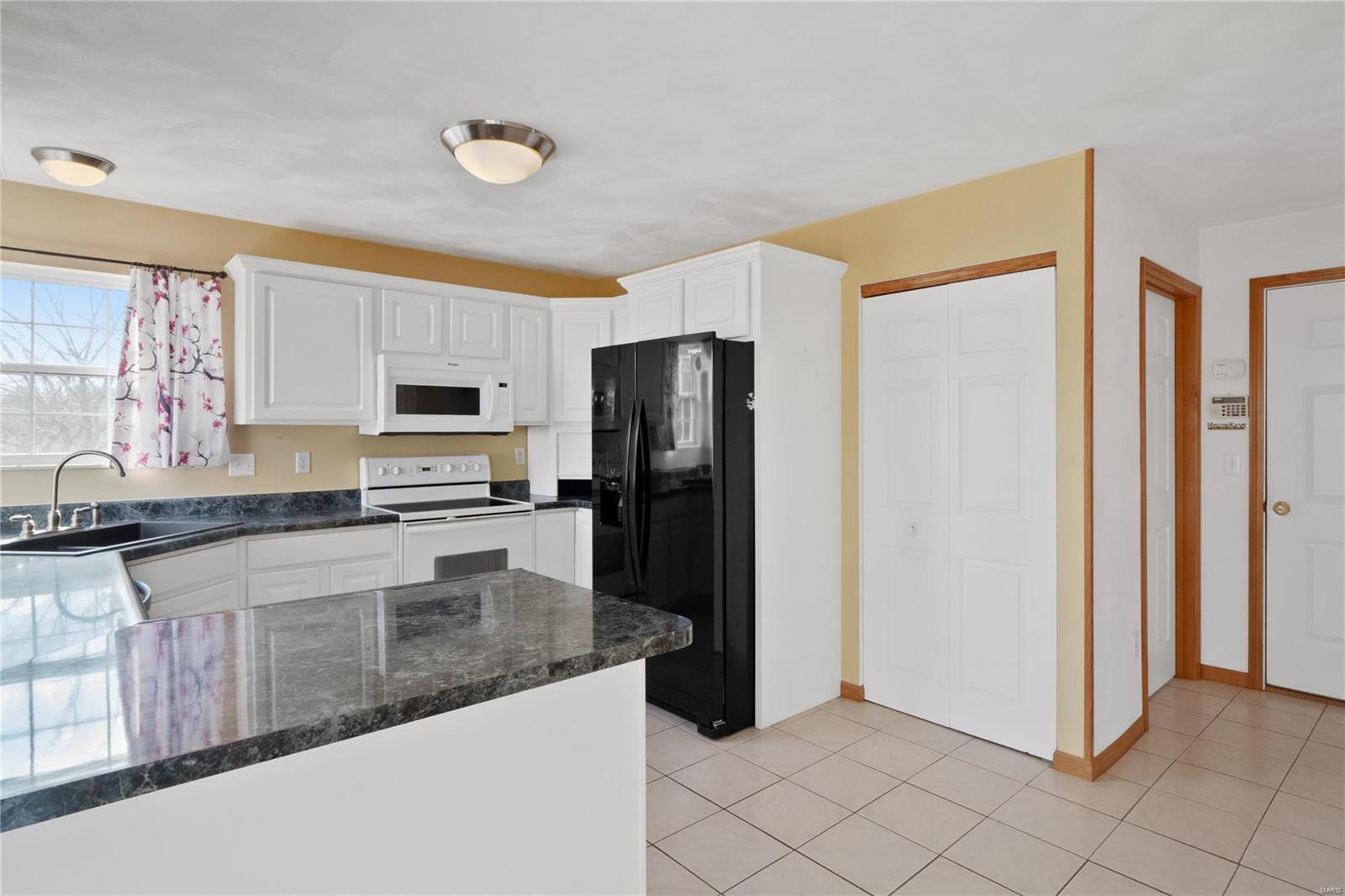 1258 Fox Ridge Court Shiloh, IL 62221 - Photo 16 of 42 Gallery Image 16