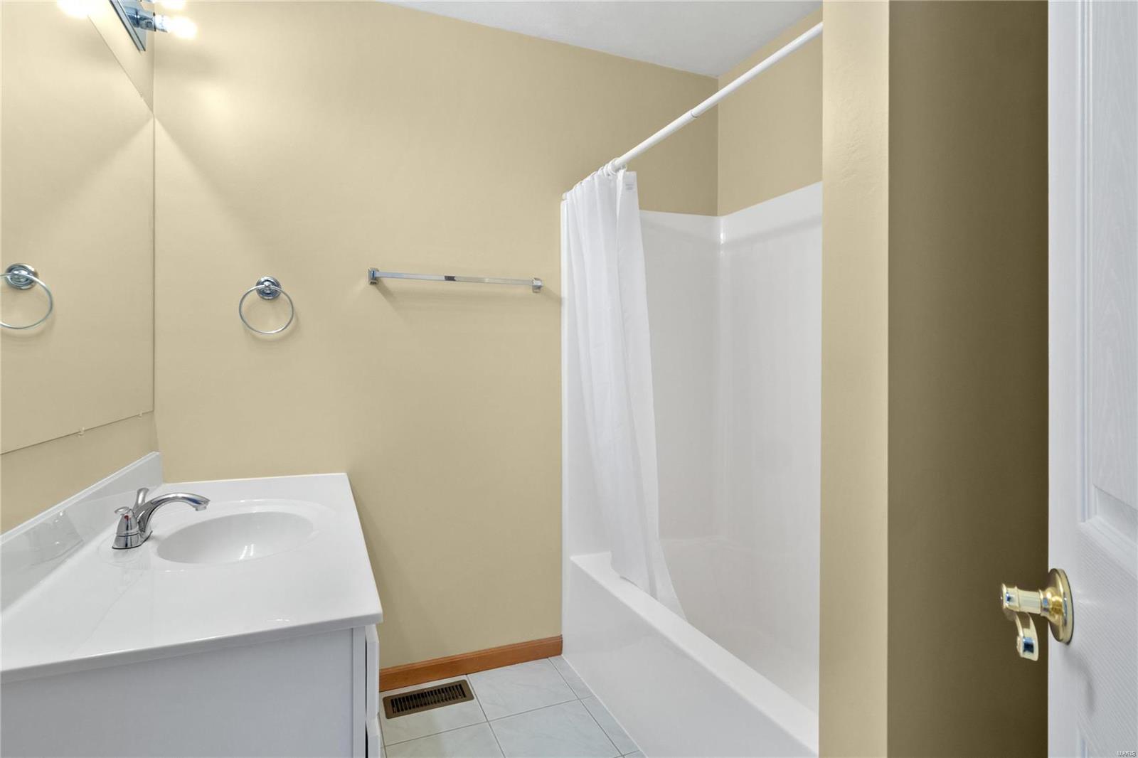 1258 Fox Ridge Court Shiloh, IL 62221 - Photo 24 of 42 Gallery Image 24