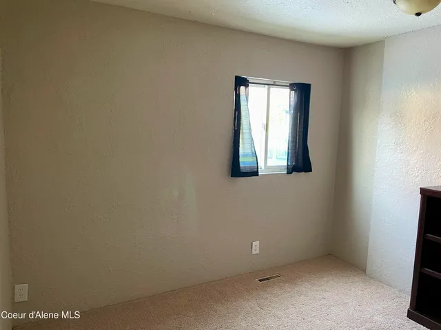 $87,400 | 8572 West Park Loop, Rathdrum, ID 83858