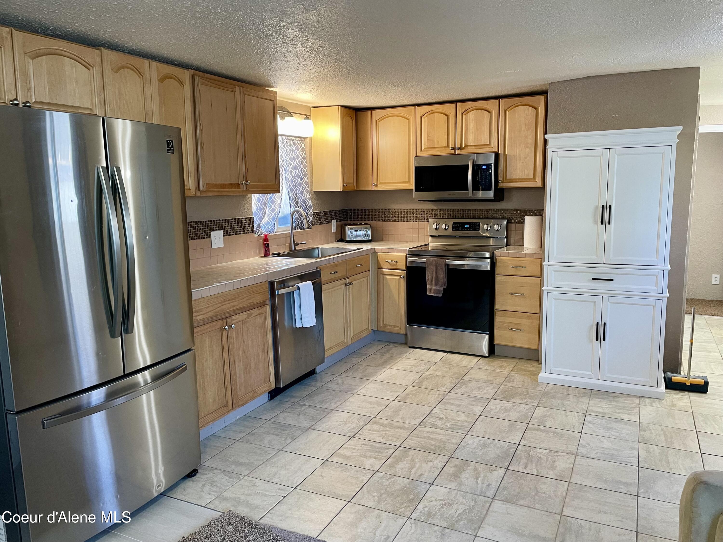 8572 West Park Loop Rathdrum, ID 83858 - Photo 4 of 22 2026-01-18 - IMG_3961