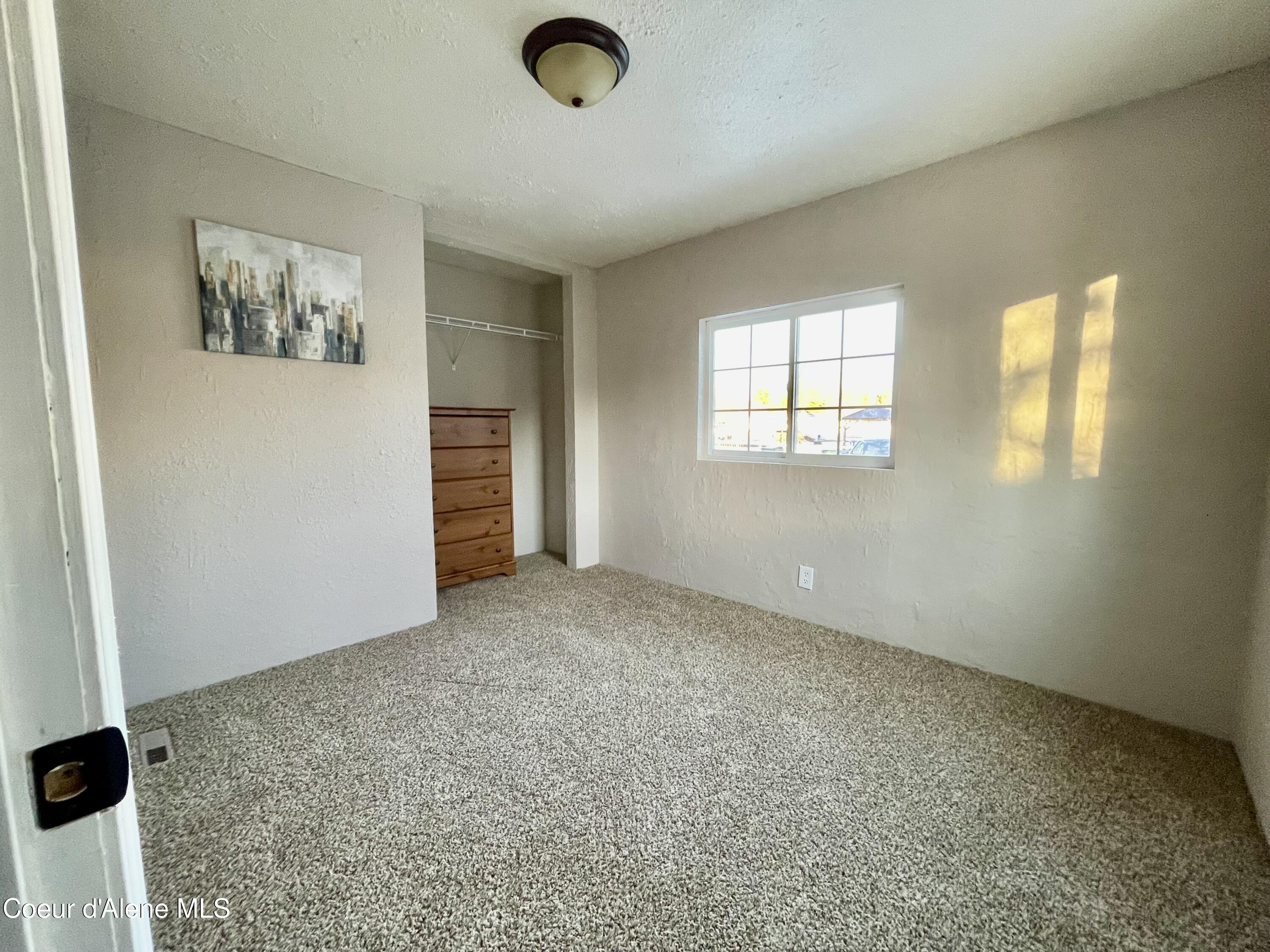 8572 West Park Loop Rathdrum, ID 83858 - Photo 9 of 22 2026-01-18 - IMG_3944