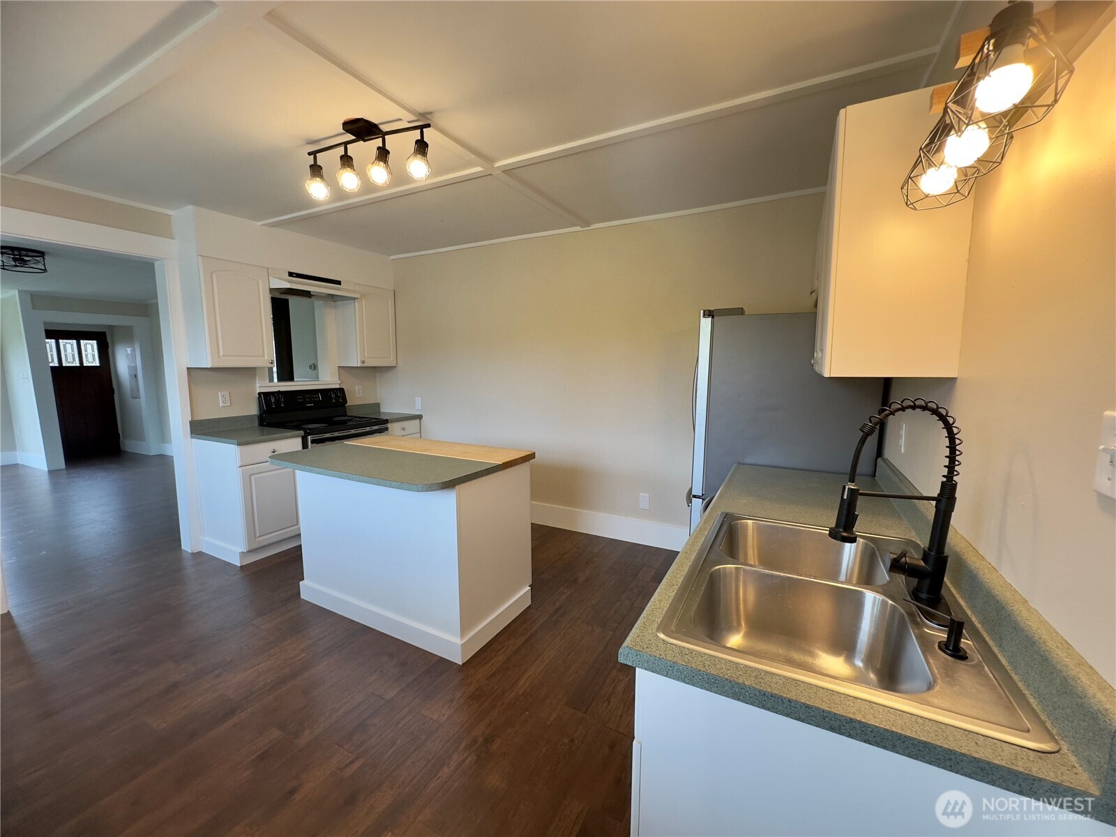 19 Vienna Road Aberdeen, WA 98520 - Photo 4 of 26 Gallery Image 4