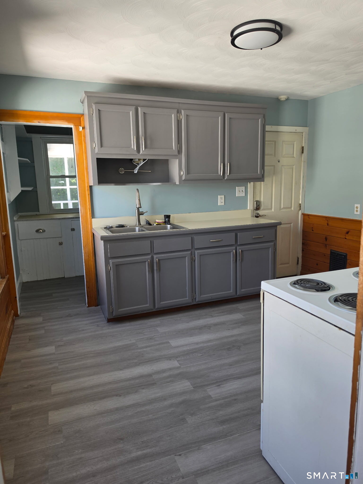111 George Street Bristol, CT 06010 - Photo 20 of 24 Gallery Image 20