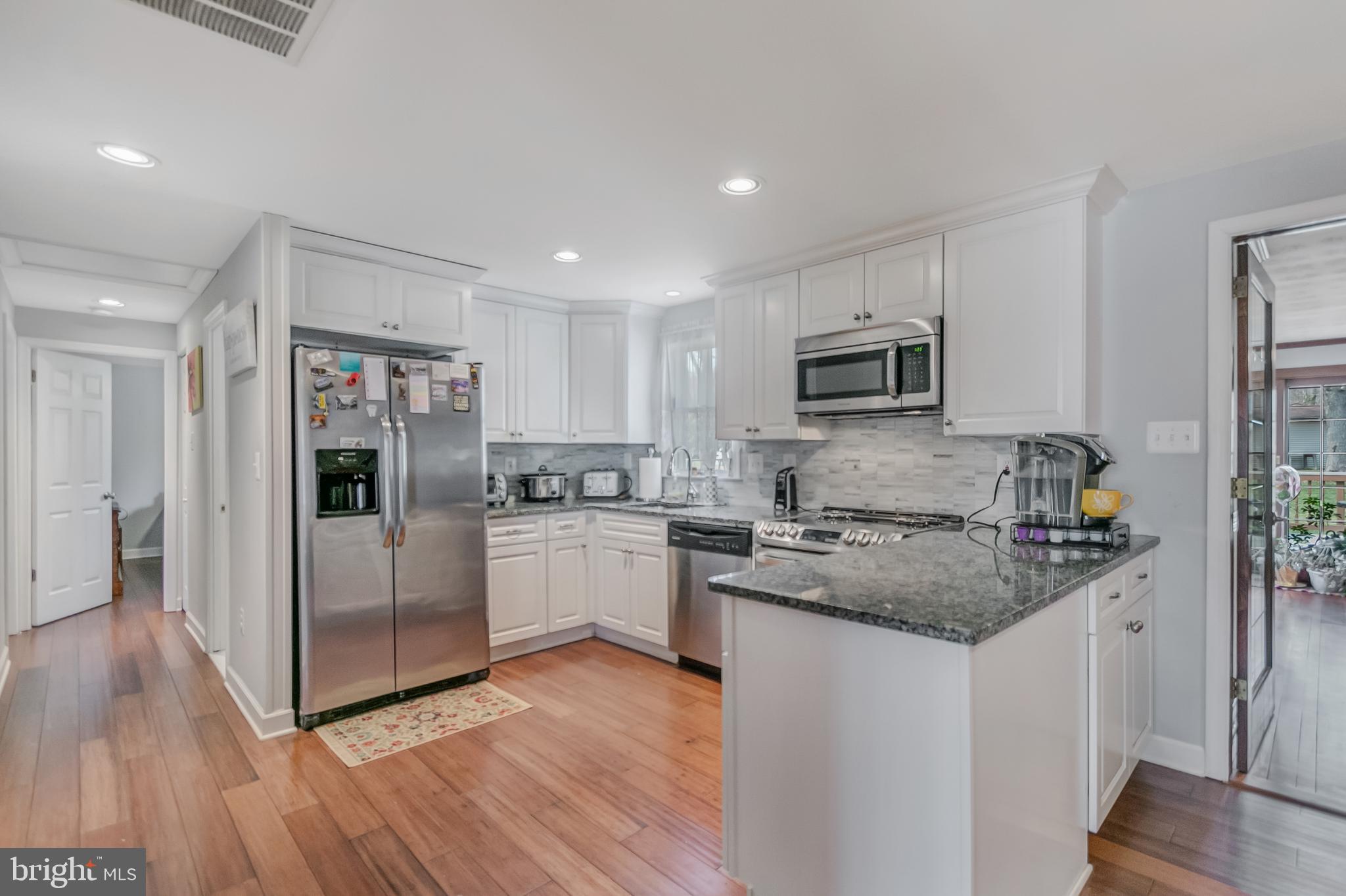 205 Manning Road East Accokeek, MD 20607 - Photo 4 of 38