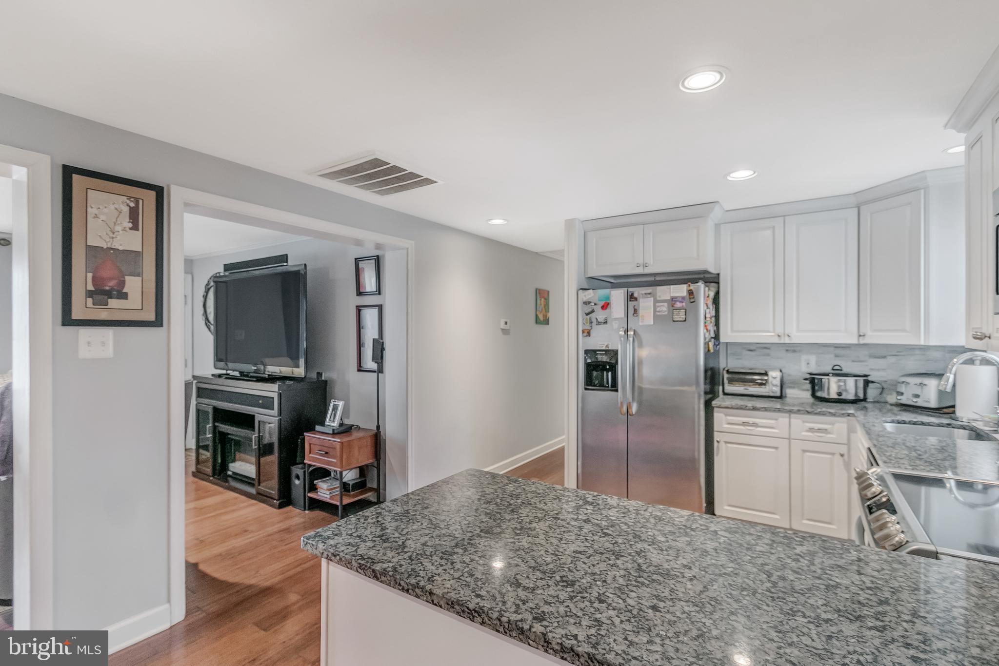 205 Manning Road East Accokeek, MD 20607 - Photo 5 of 38