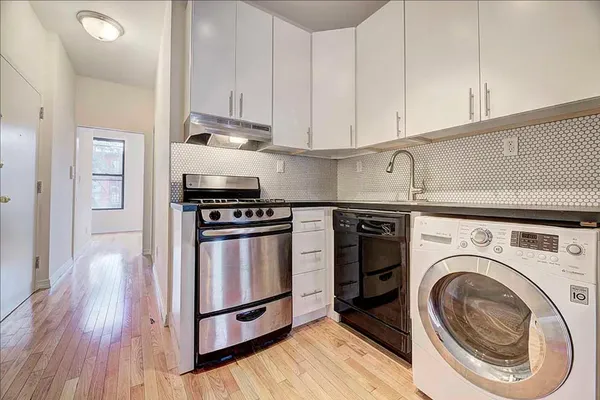 $3,850 | 151 Dupont Street, Unit 2R | Greenpoint