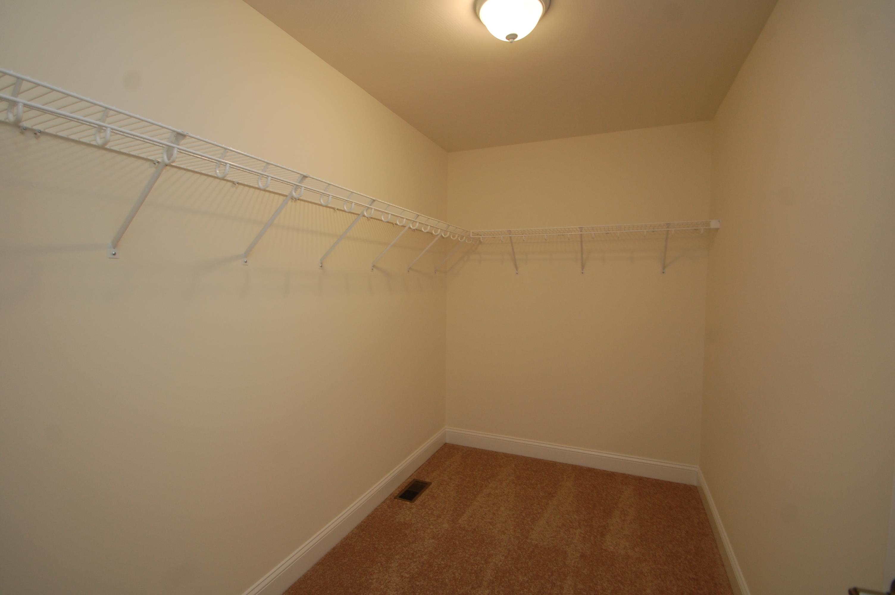16 Huntington Ridge Road, Unit 2 Bedford, NH 03110 - Photo 11 of 20 Gallery Image 11