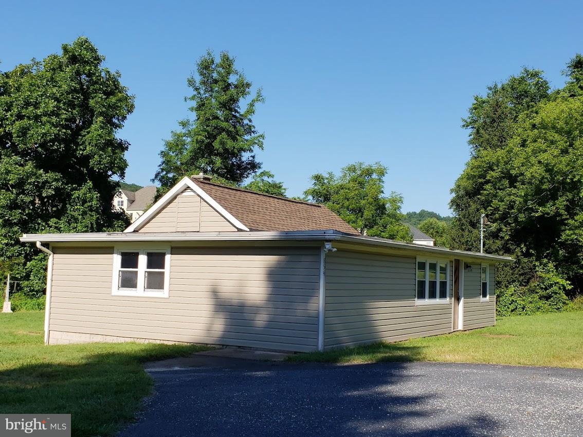 854 Siddonsburg Road Lewisberry, PA 17339 - Photo 22 of 32 Gallery Image 22