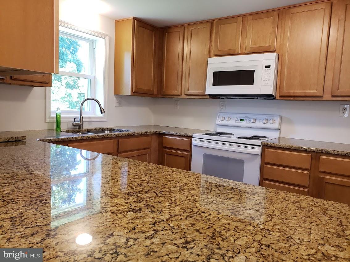 854 Siddonsburg Road Lewisberry, PA 17339 - Photo 10 of 32 Gallery Image 10
