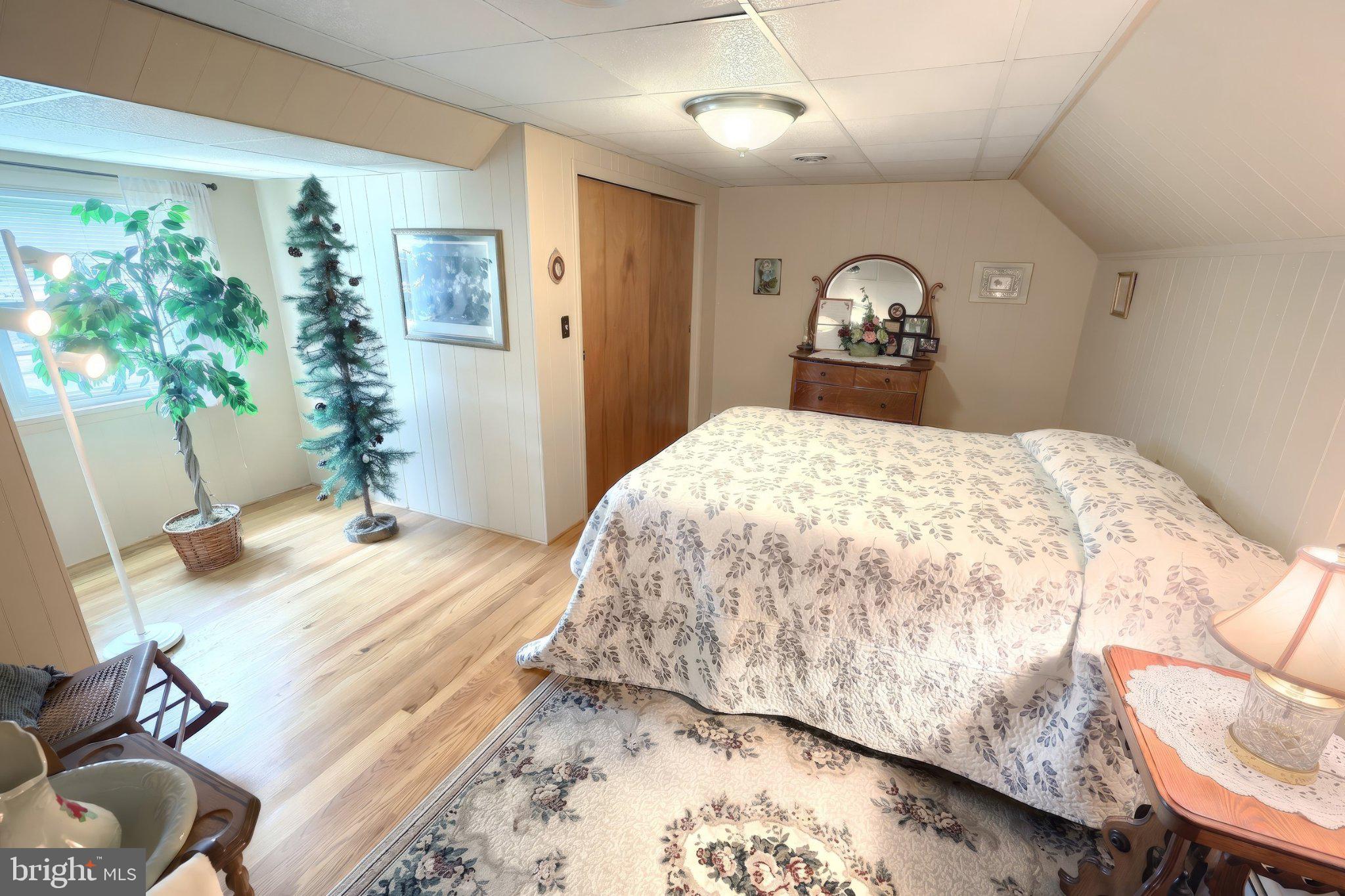 1001 Broadway Hanover, PA 17331 - Photo 44 of 50 Cozy retreat with natural light.