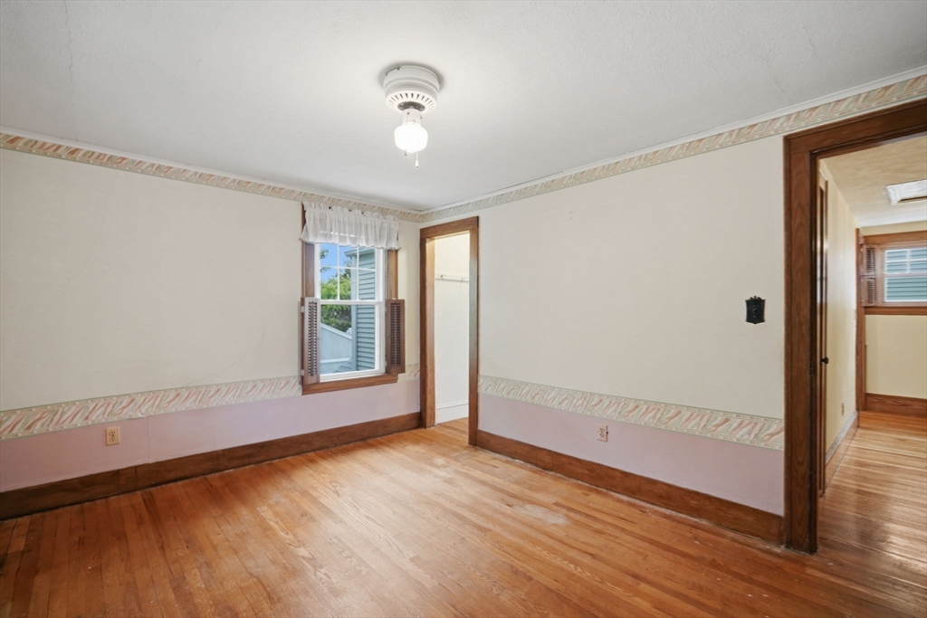 20 Athol Street Springfield, MA 01107 - Photo 29 of 40