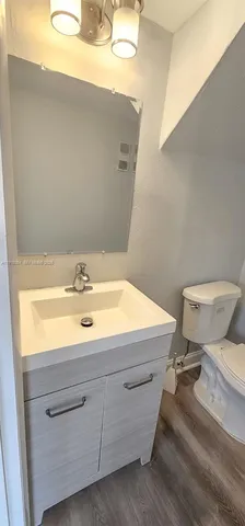 $1,900 | 5960 Northeast 5th Court, Unit 4, Miami, FL 33137