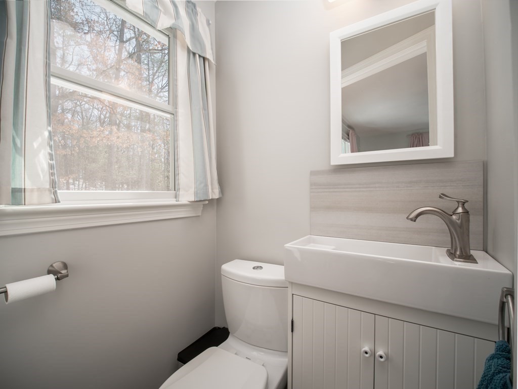 40 Sleigh Road Chelmsford, MA 01824 - Photo 21 of 40 Gallery Image 21