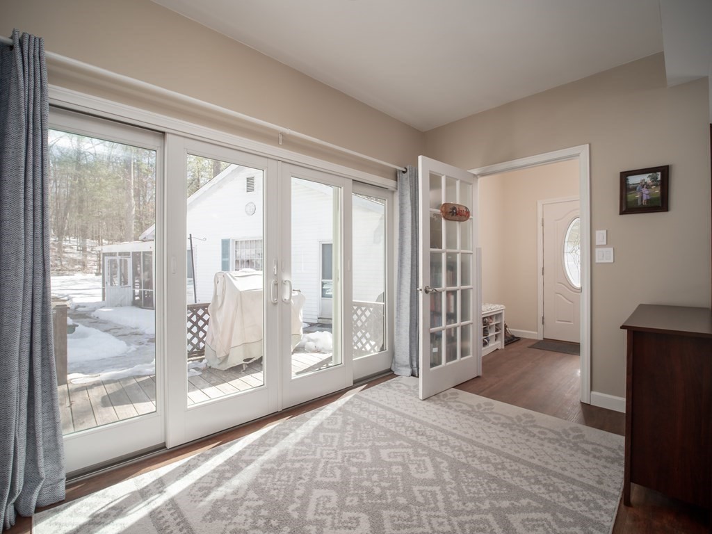 40 Sleigh Road Chelmsford, MA 01824 - Photo 4 of 40 Gallery Image 4