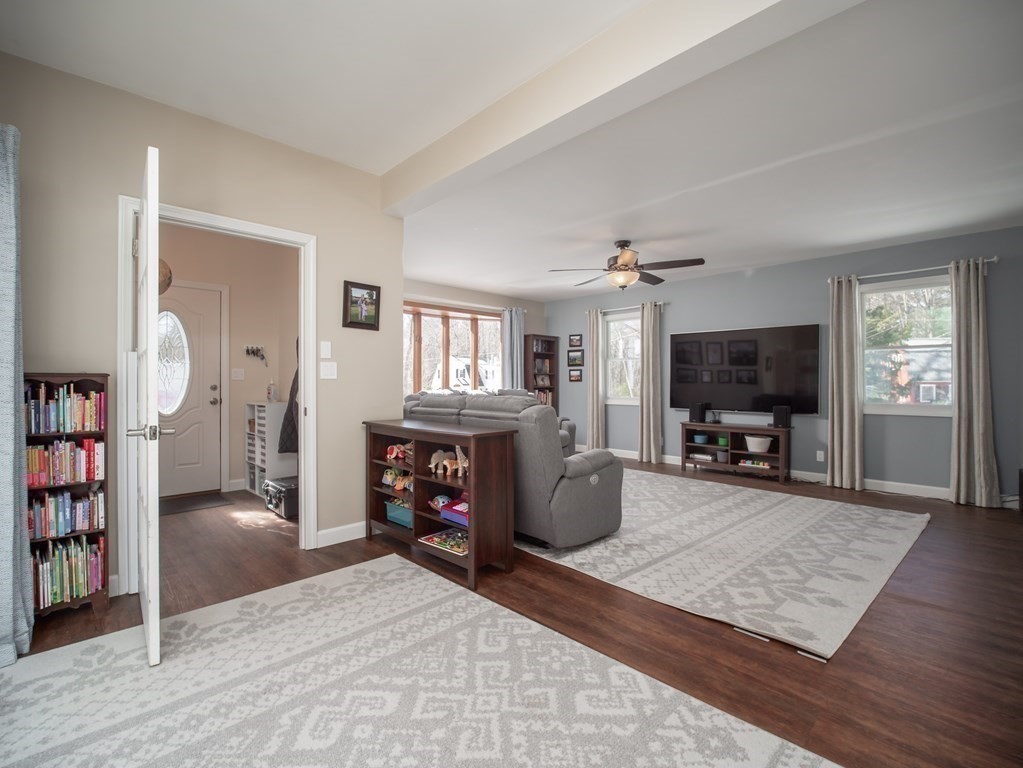 40 Sleigh Road Chelmsford, MA 01824 - Photo 5 of 40 Gallery Image 5