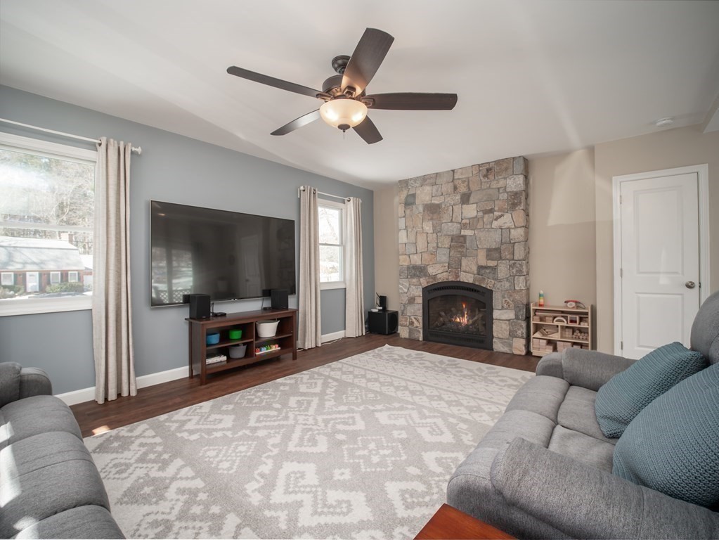 40 Sleigh Road Chelmsford, MA 01824 - Photo 6 of 40 Gallery Image 6