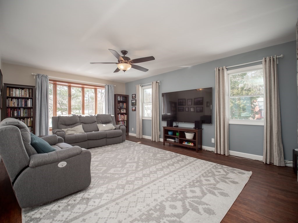 40 Sleigh Road Chelmsford, MA 01824 - Photo 7 of 40 Gallery Image 7