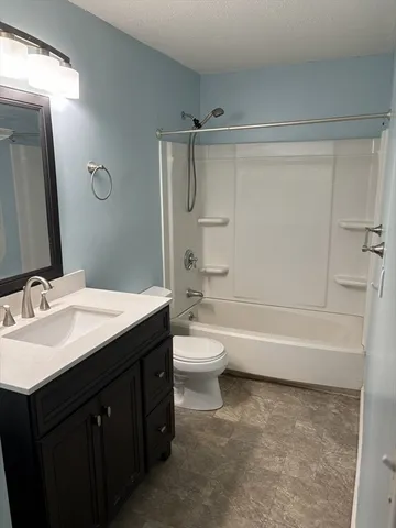 $290,000 | 29 Village Rock Lane, Unit 6, Natick, MA 01760