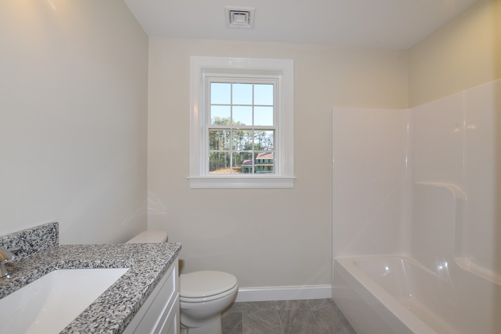 7 Barrows Brook Circle Kingston, MA 02364 - Photo 11 of 17