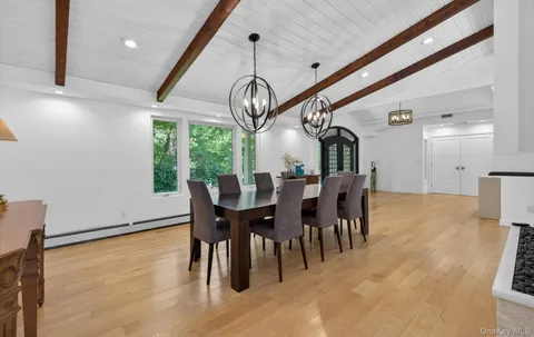 $1,499,000 | 18 West Mall Drive, Huntington, NY 11743