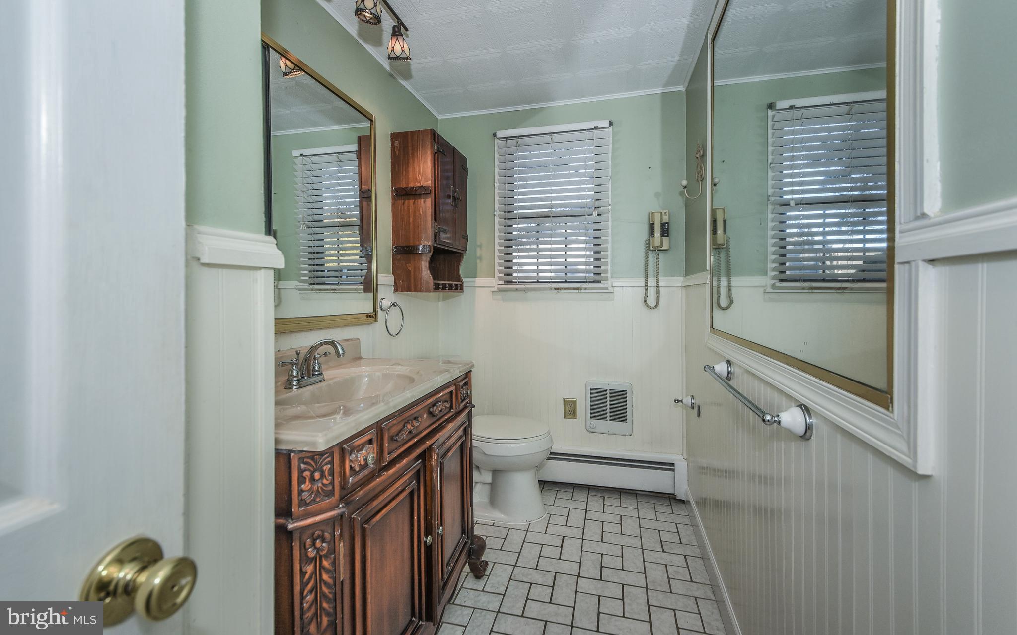 7 Falcon Road Levittown, PA 19056 - Photo 4 of 44 Master Bathroom