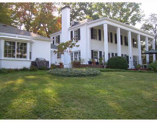 1506 Chafton Road Charleston, WV 25314 - Photo 6 of 8 Exterior Front.