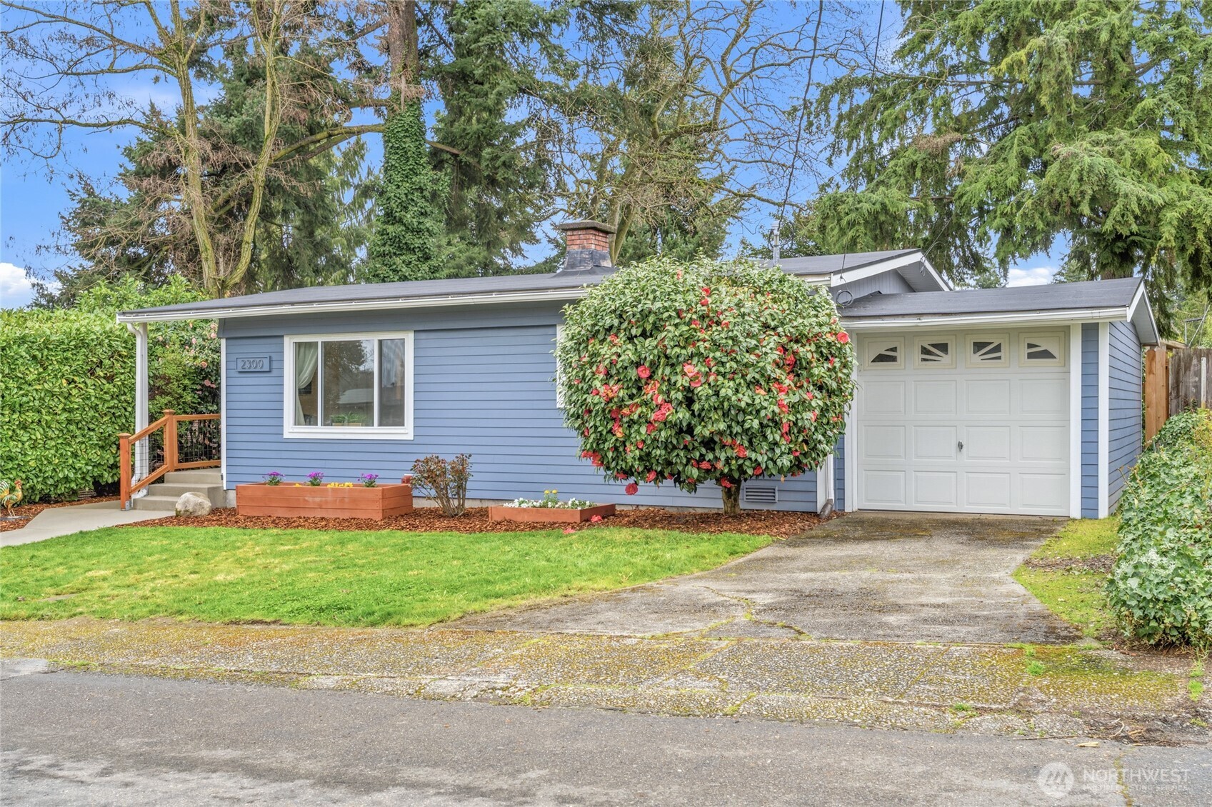 2300 Northeast 8th Place Renton, WA 98056 - Photo 2 of 35