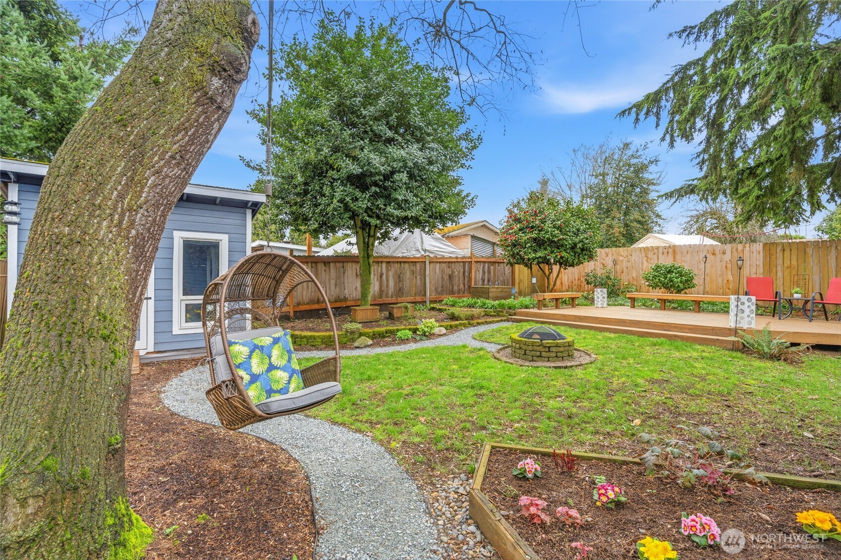 2300 Northeast 8th Place Renton, WA 98056 - Photo 22 of 35