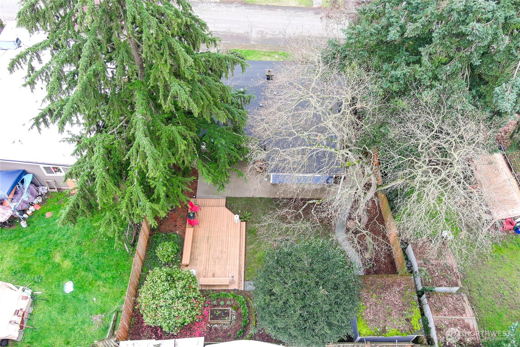 2300 Northeast 8th Place Renton, WA 98056 - Photo 31 of 35