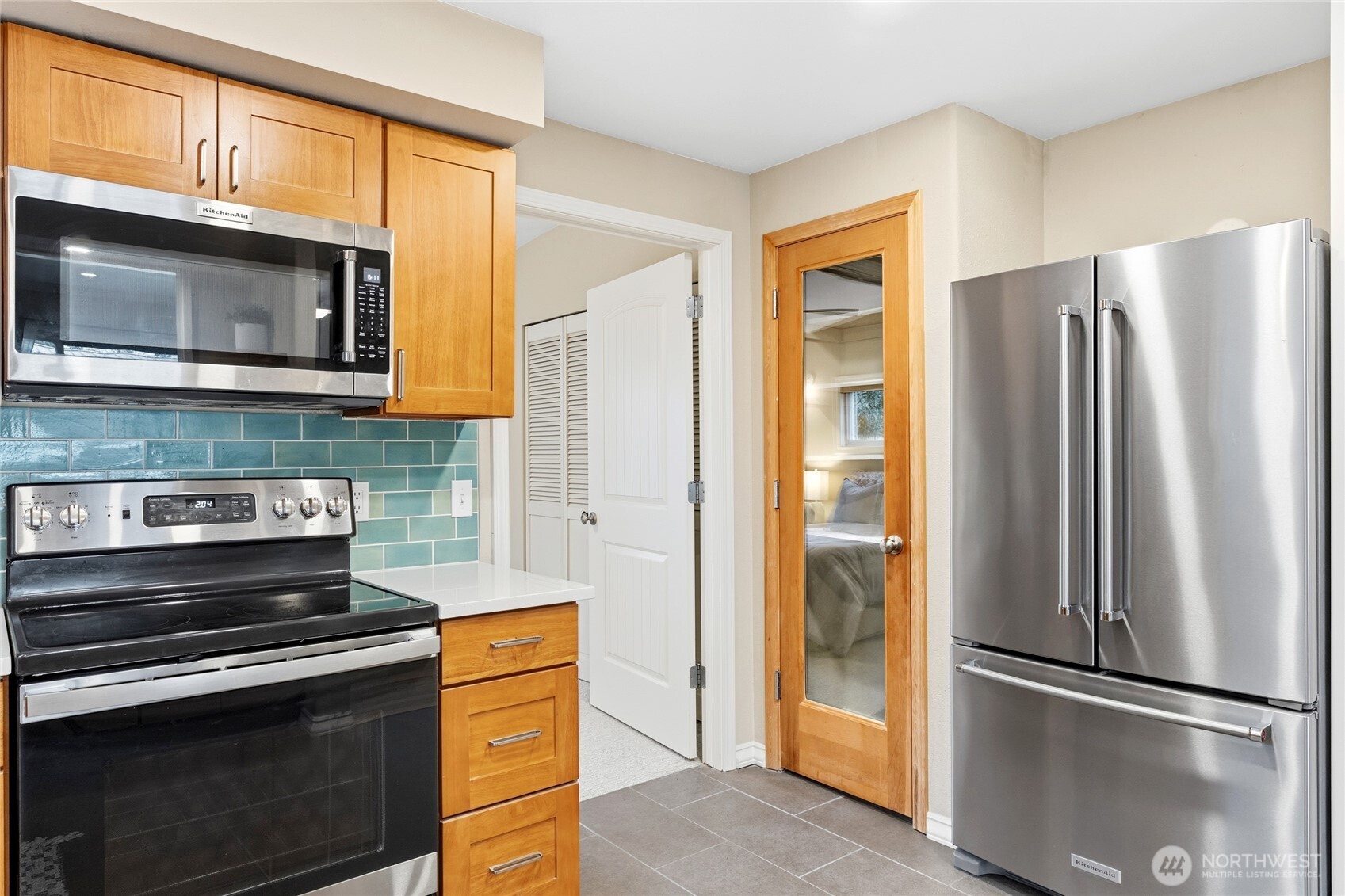 2300 Northeast 8th Place Renton, WA 98056 - Photo 6 of 35