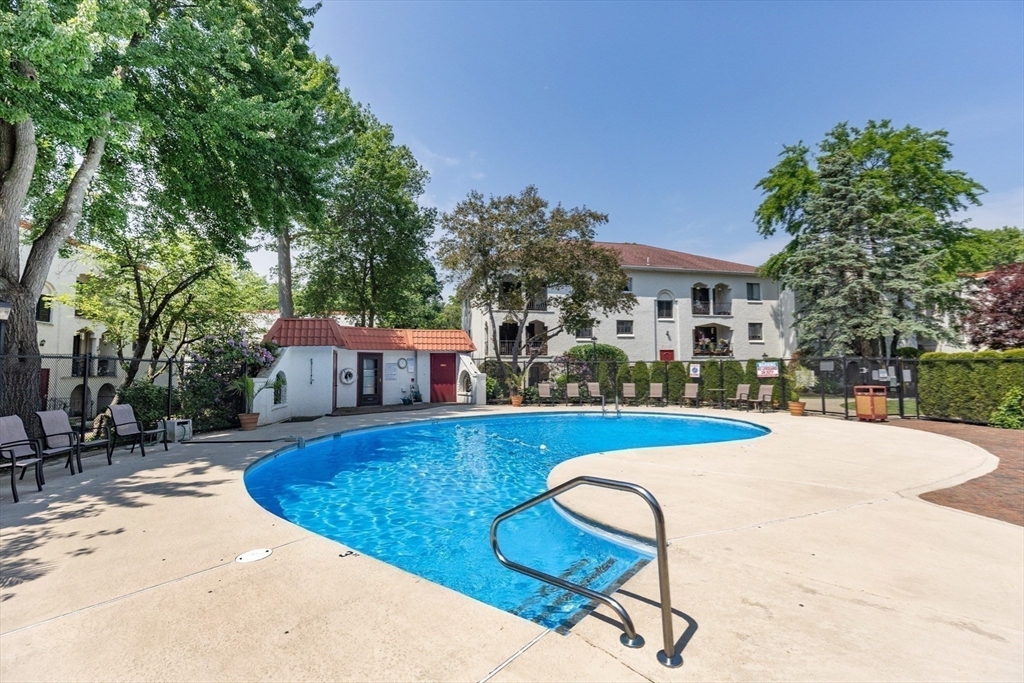 220 Fellsview Terrace, Unit 223 Stoneham, MA 02180 - Photo 22 of 27