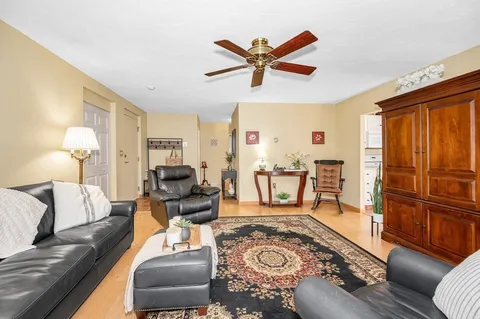 $439,900 | 220 Fellsview Terrace, Unit 223, Stoneham, MA 02180