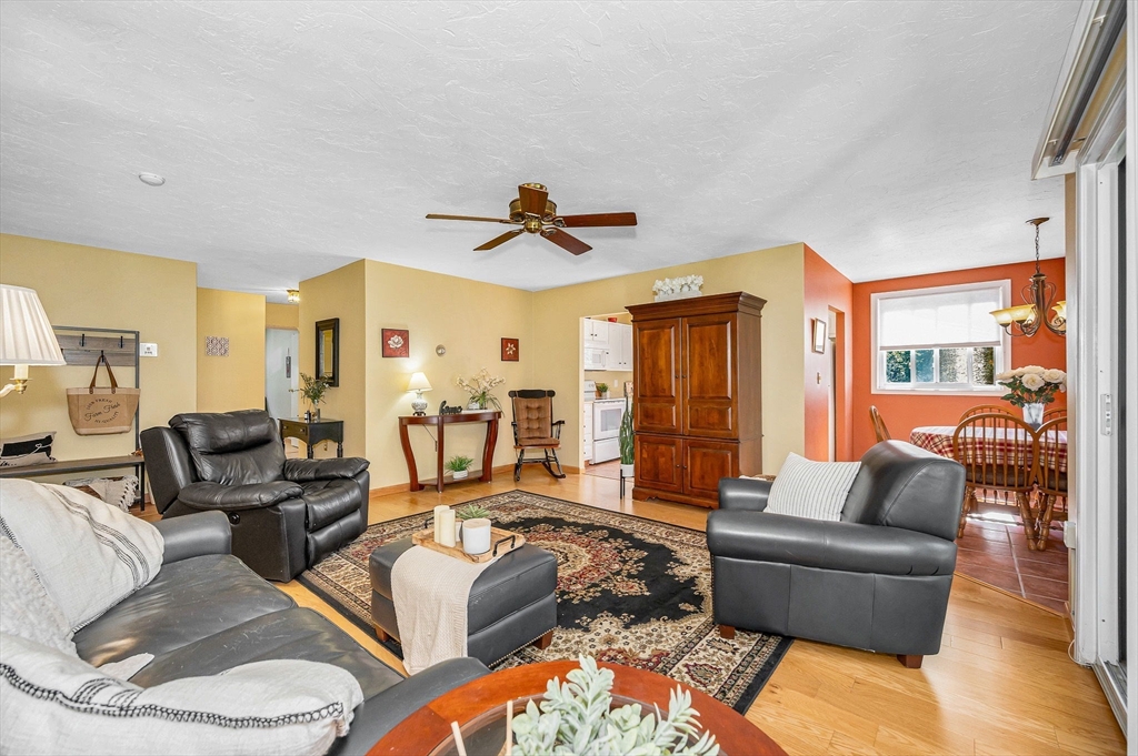 220 Fellsview Terrace, Unit 223 Stoneham, MA 02180 - Photo 5 of 27