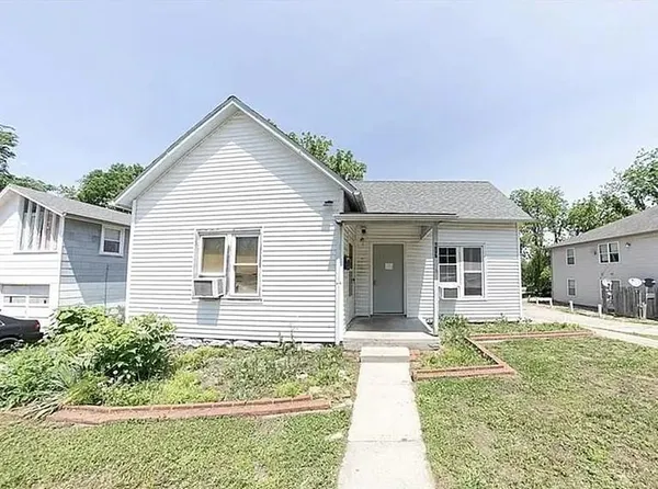 $269,000 | 417 Jackson Street, Warrensburg, MO 64093