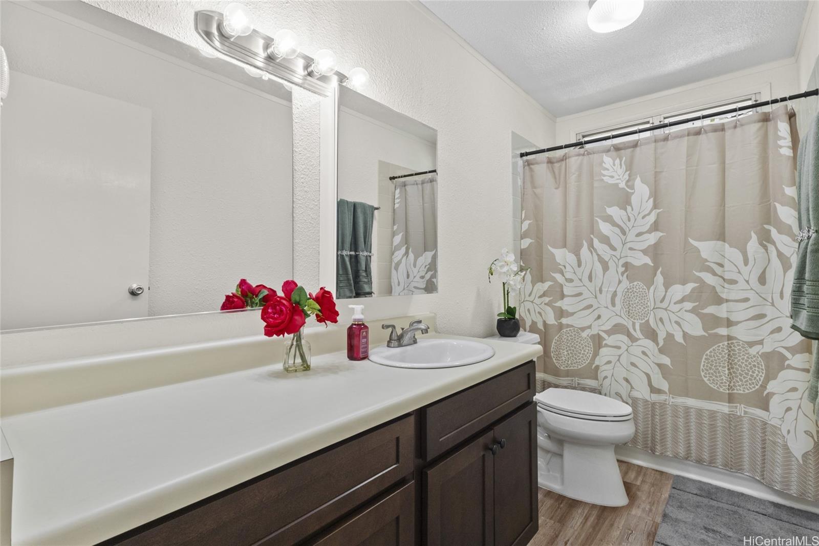 87-155 St John's Road Waianae, HI 96792 - Photo 12 of 25 Full Bath in the hallway