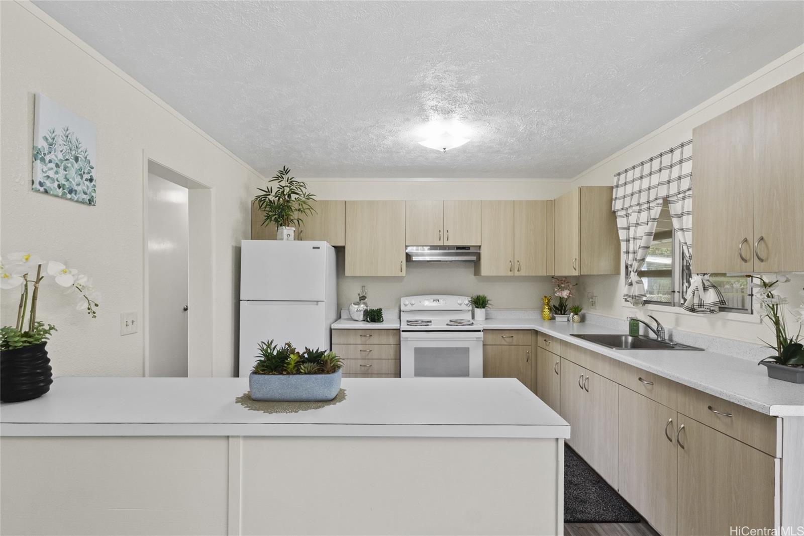 87-155 St John's Road Waianae, HI 96792 - Photo 8 of 25 Full view of kitchen