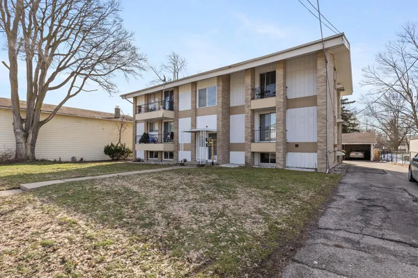 $720,000 | 1920 Porter Street Southwest, Wyoming, MI 49519