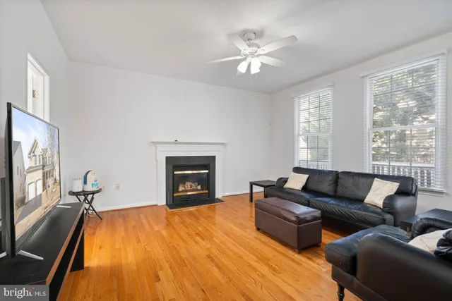 $935,000 | 20913 Solomons Court, Sterling, VA 20165