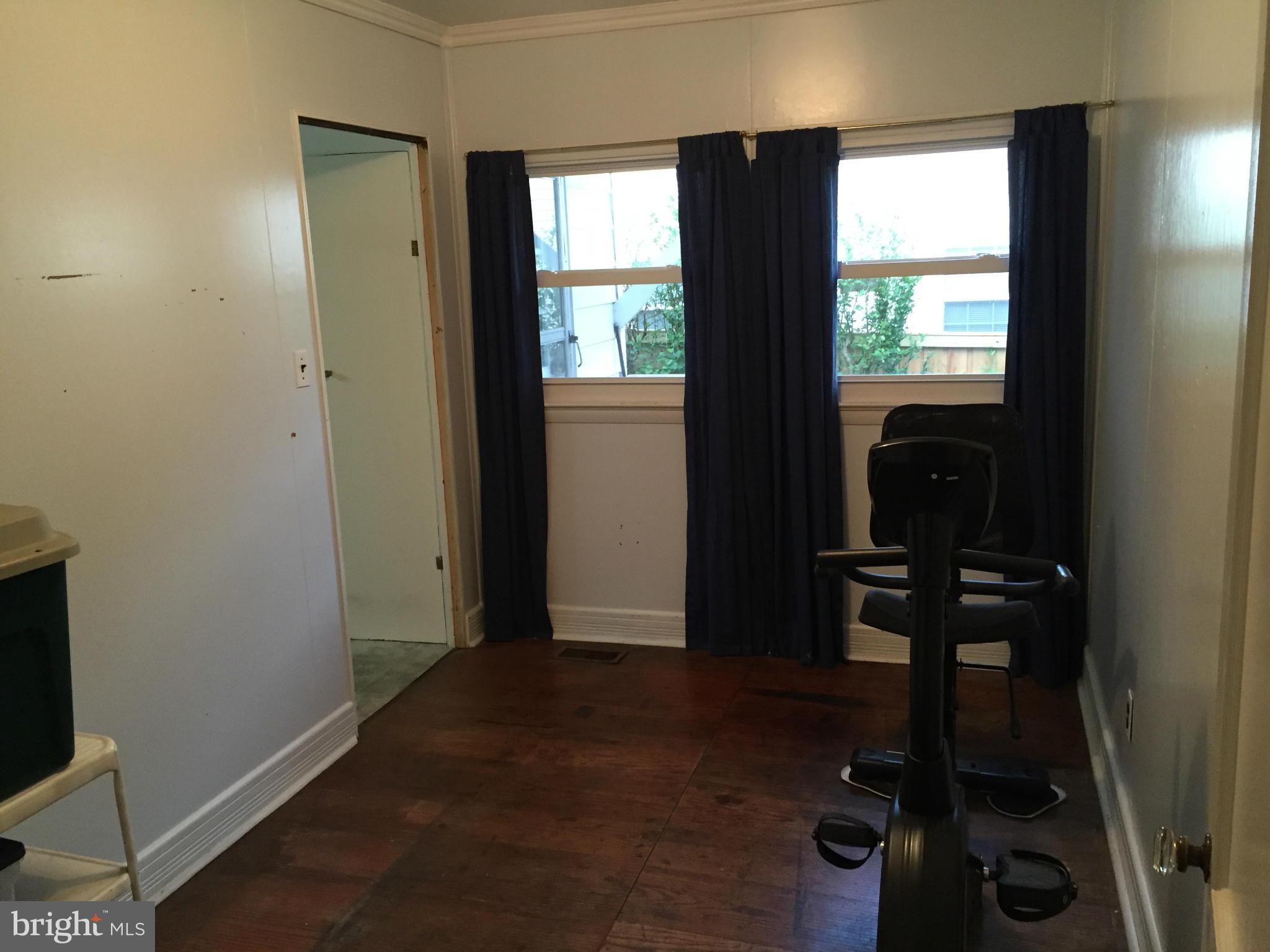 1508 Gleason Street Silver Spring, MD 20902 - Photo 17 of 28 Dining Room