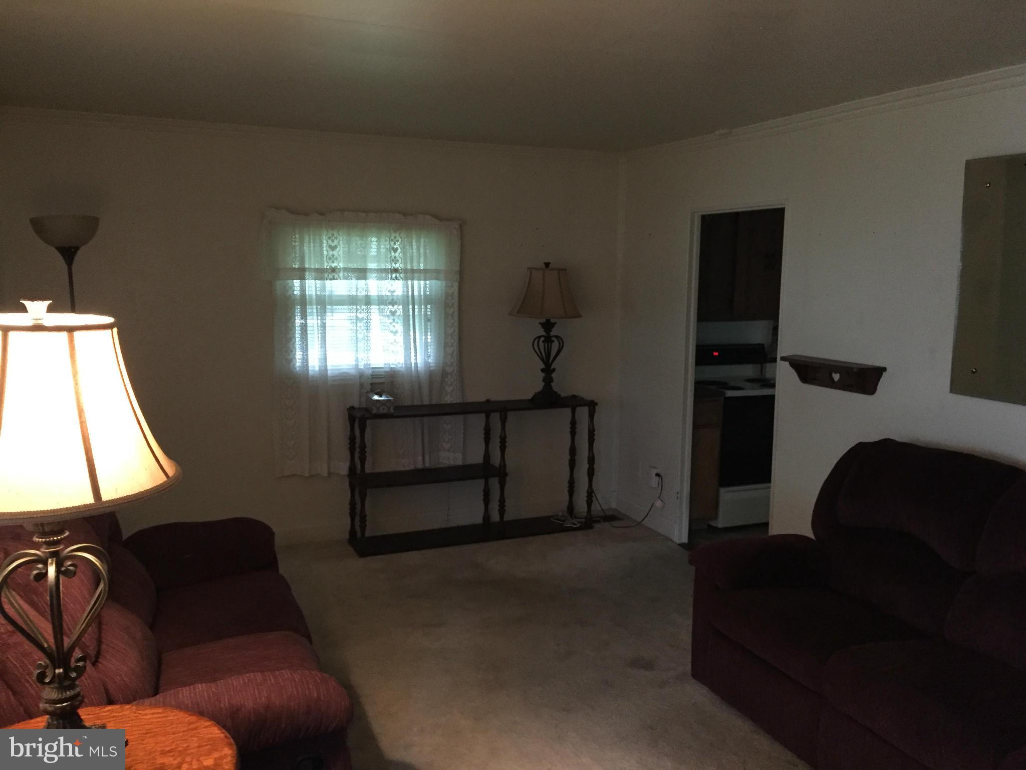 1508 Gleason Street Silver Spring, MD 20902 - Photo 9 of 28 Living Room