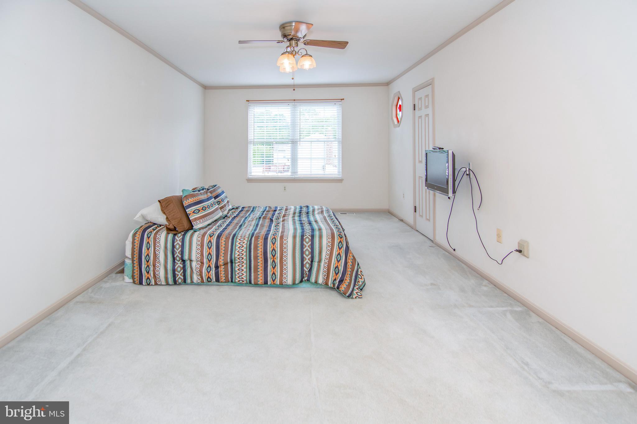 9400 Gunview Road Baltimore, MD 21236 - Photo 14 of 33