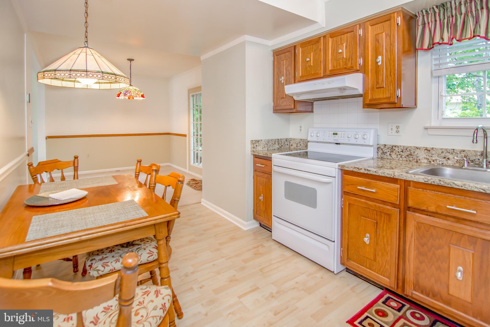 9400 Gunview Road Baltimore, MD 21236 - Photo 3 of 33