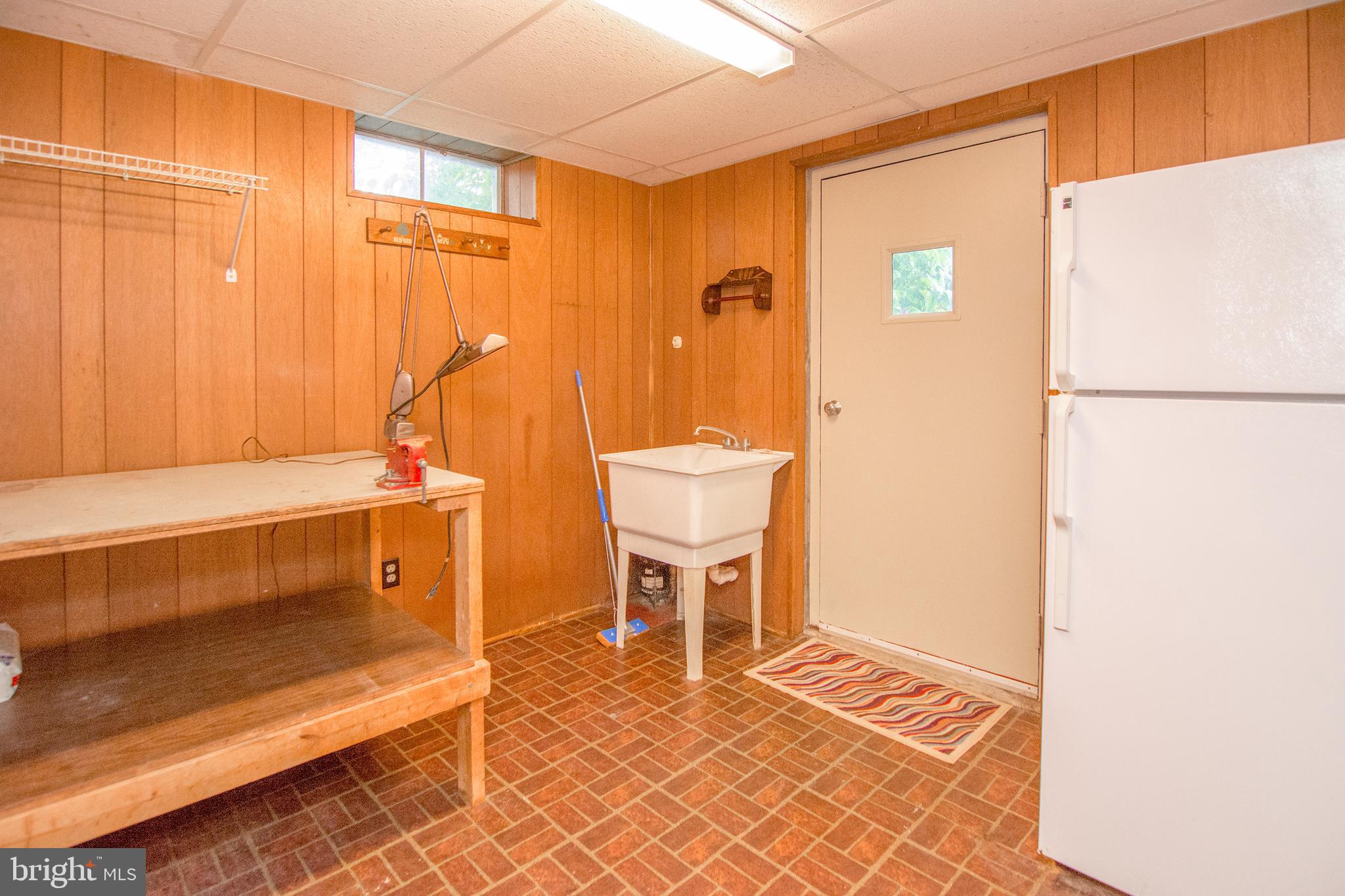 9400 Gunview Road Baltimore, MD 21236 - Photo 29 of 33