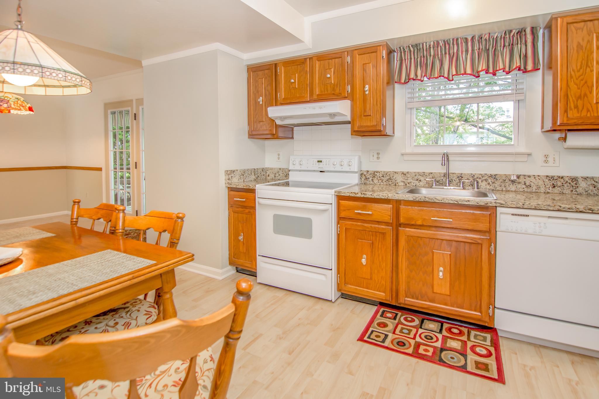 9400 Gunview Road Baltimore, MD 21236 - Photo 4 of 33