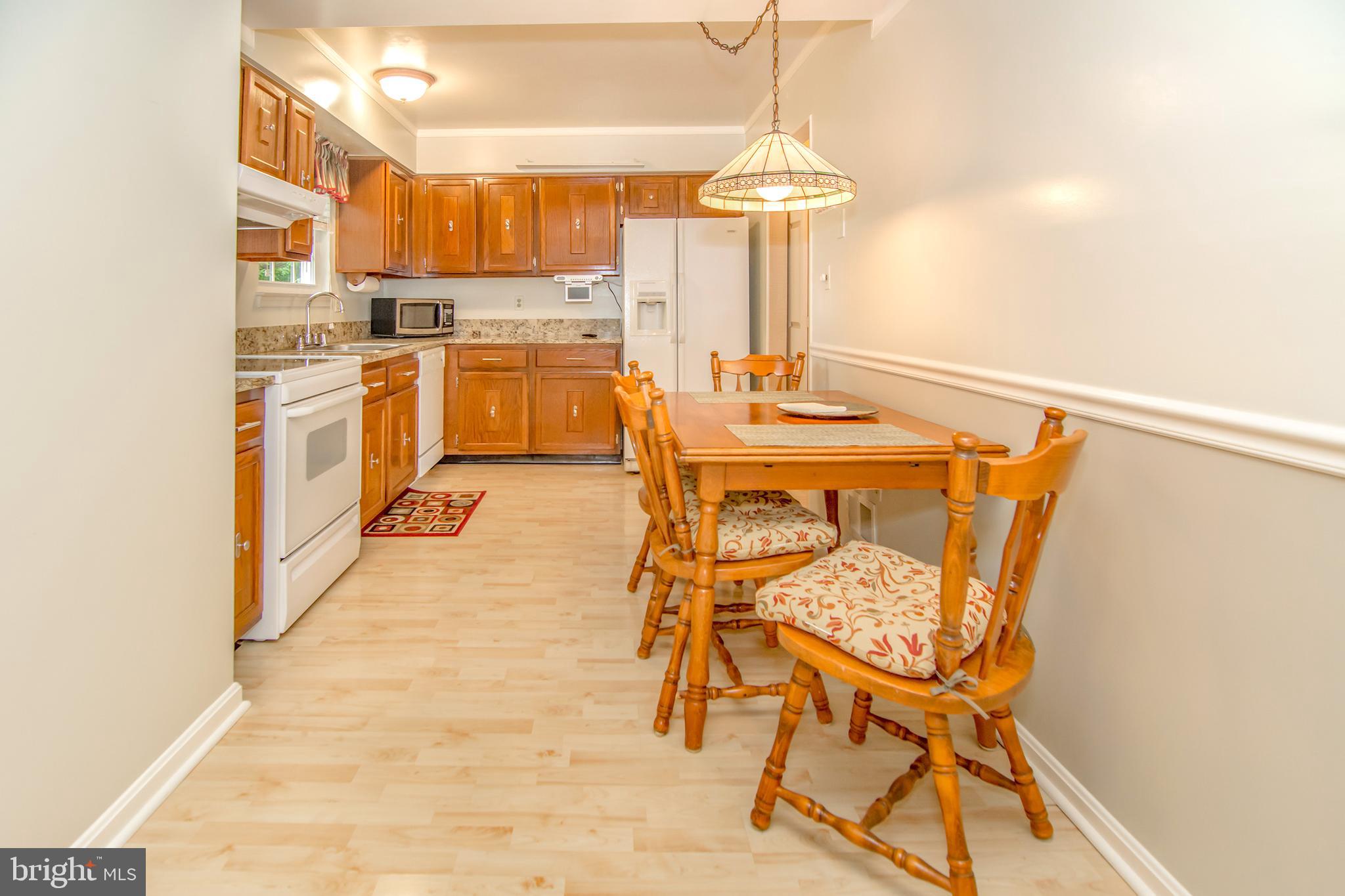 9400 Gunview Road Baltimore, MD 21236 - Photo 5 of 33