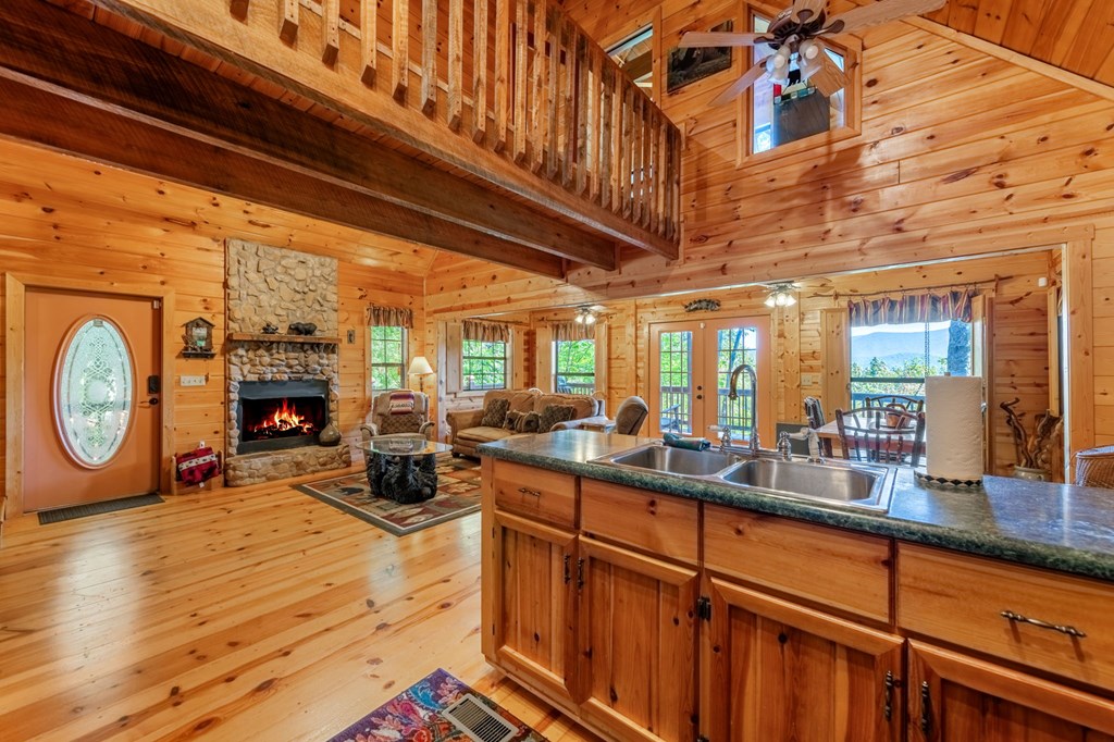 293 Broken Arrow Path Blue Ridge, GA 30513 - Photo 10 of 48 a very nice looking room with a large window