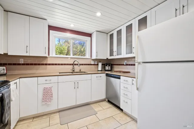 $600,000 | 5088 Firestone Court, Santa Rosa, CA 95409